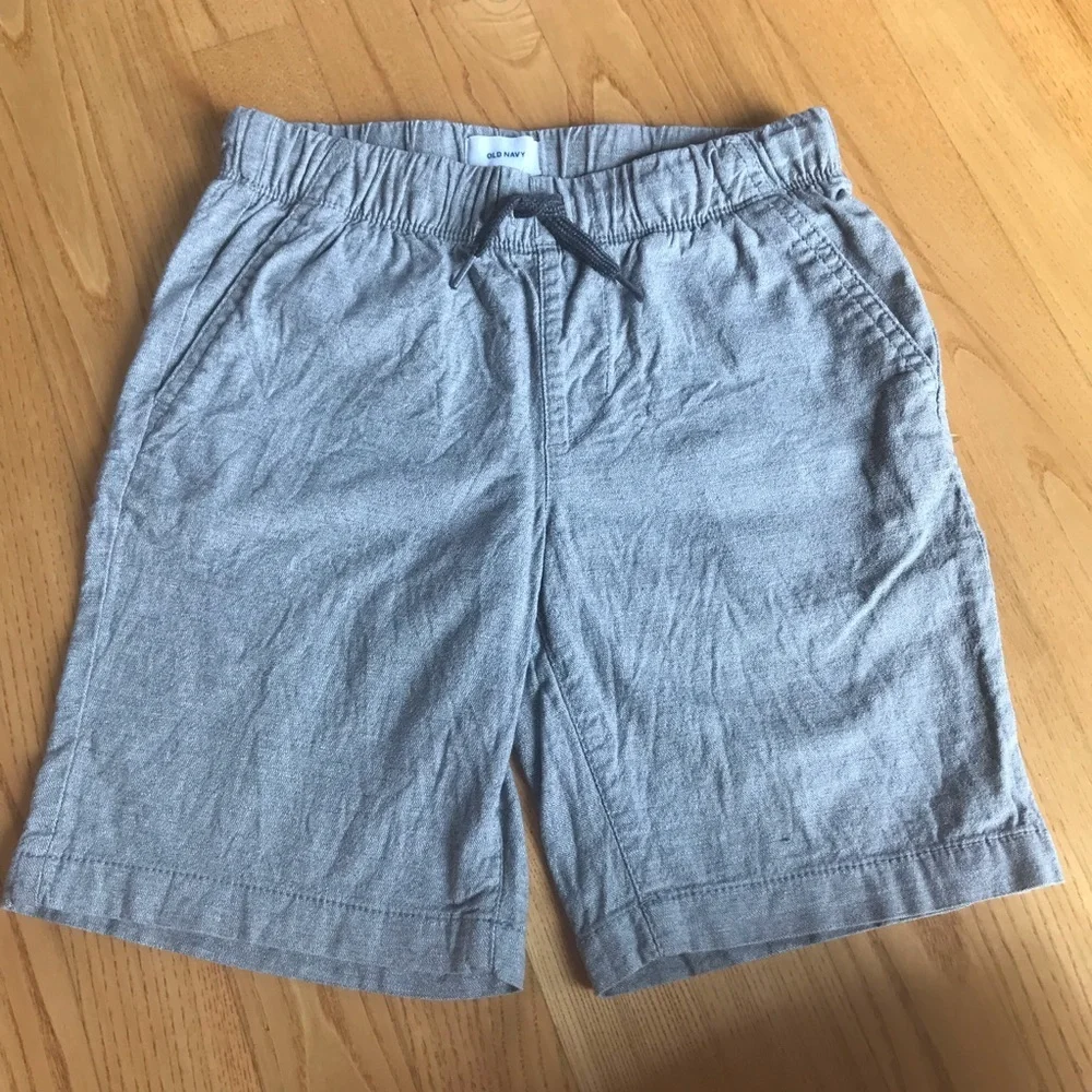 Boys gray shorts Old Navy size medium 8 heathered summer clothes pockets elastic